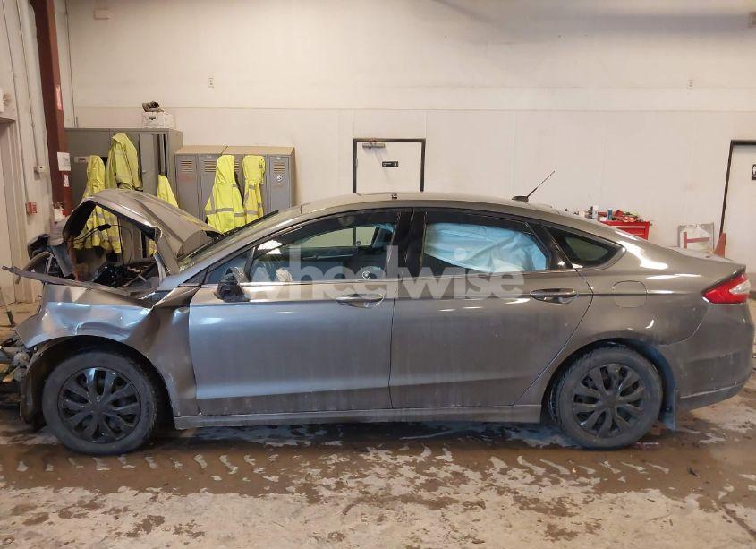 Photo 14 of 2014 Ford Fusion SE (VIN 3FA6P0H70ER325610)