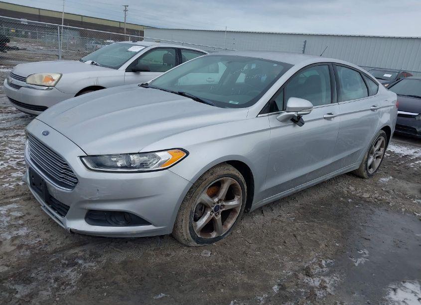 Photo 2 of 2014 Ford Fusion SE (VIN 3FA6P0H70ER368411)