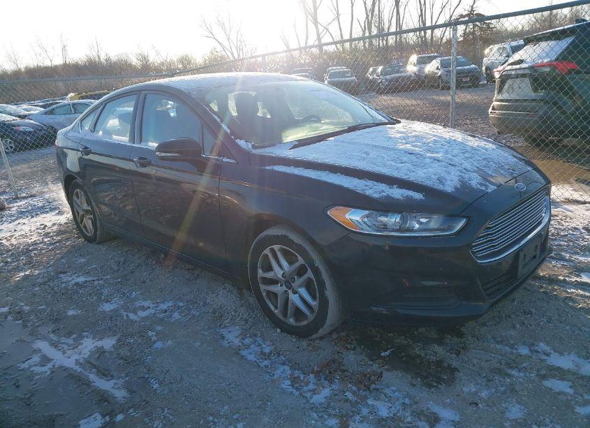 2014 Ford Fusion SE (VIN 3FA6P0H70ER374418) main photo