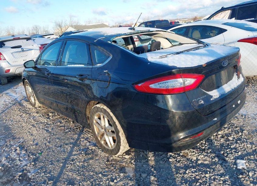 Photo 3 of 2014 Ford Fusion SE (VIN 3FA6P0H70ER374418)