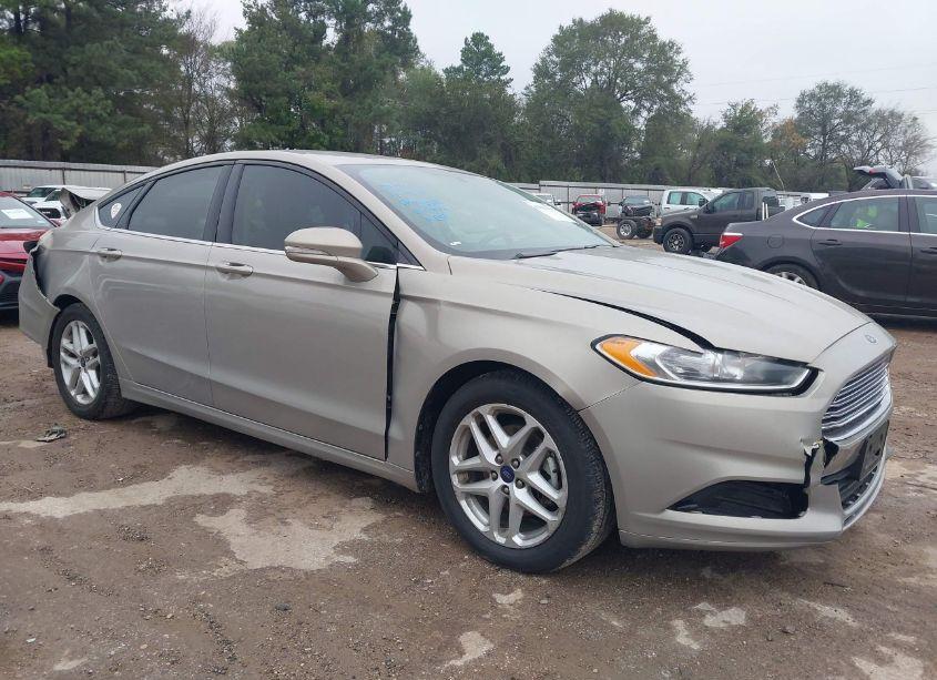 2015 Ford Fusion SE (VIN 3FA6P0H70FR104414) main photo