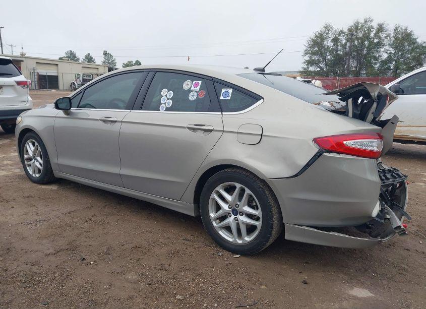 Photo 3 of 2015 Ford Fusion SE (VIN 3FA6P0H70FR104414)