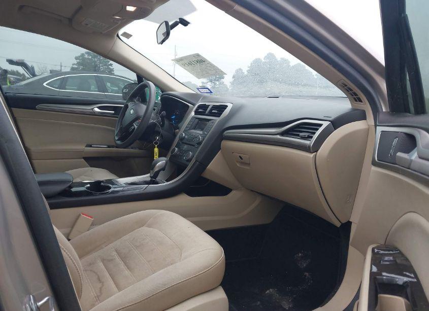 Photo 5 of 2015 Ford Fusion SE (VIN 3FA6P0H70FR104414)