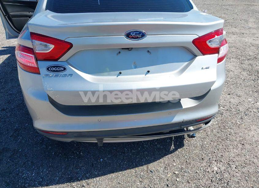 Photo 18 of 2015 Ford Fusion SE (VIN 3FA6P0H70FR110097)