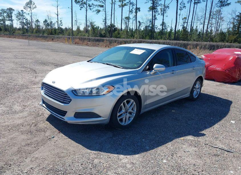 Photo 2 of 2015 Ford Fusion SE (VIN 3FA6P0H70FR110097)
