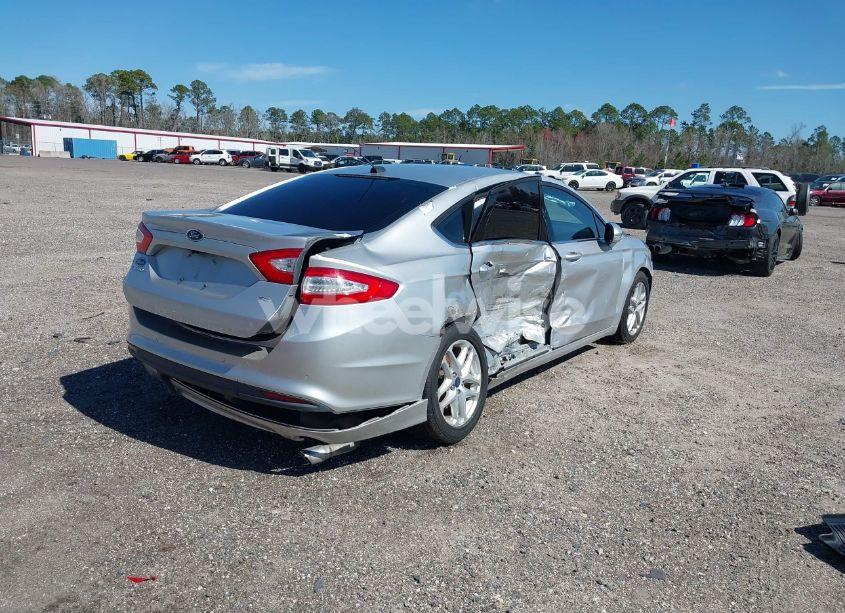 Photo 4 of 2015 Ford Fusion SE (VIN 3FA6P0H70FR110097)