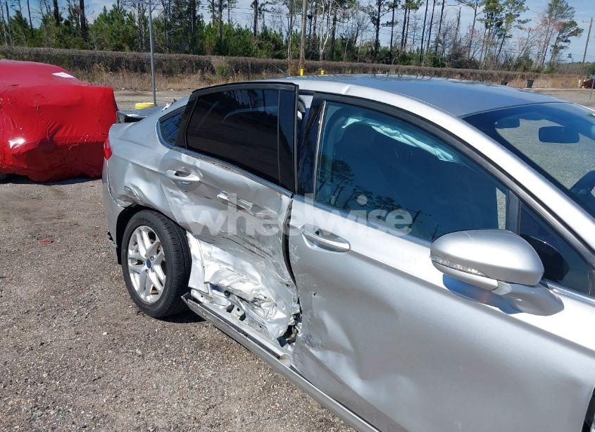 Photo 6 of 2015 Ford Fusion SE (VIN 3FA6P0H70FR110097)