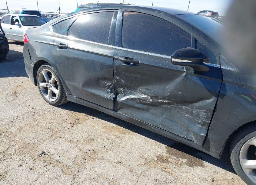 Photo 6 of 2015 Ford Fusion SE (VIN 3FA6P0H70FR169215)