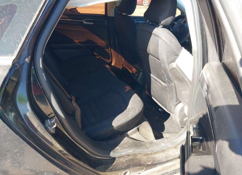 Photo 8 of 2015 Ford Fusion SE (VIN 3FA6P0H70FR169215)