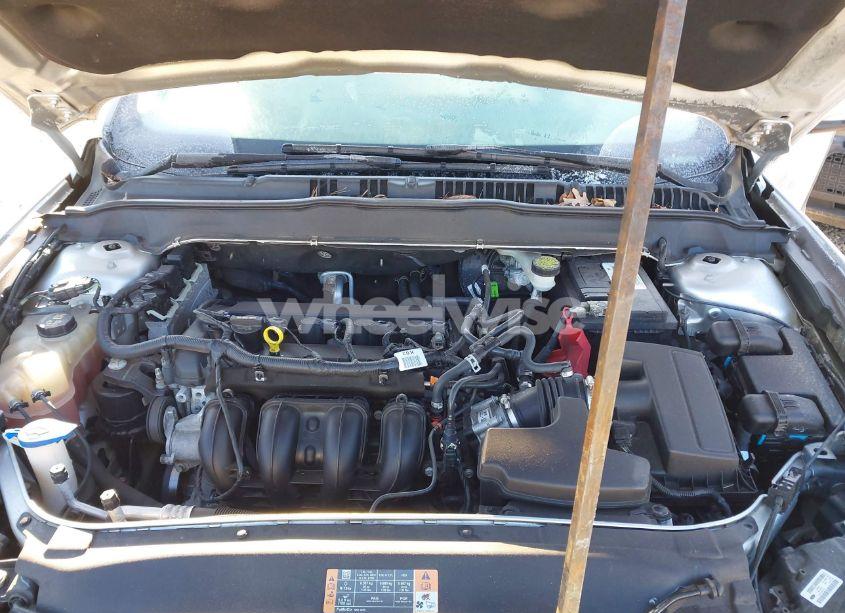 Photo 10 of 2015 Ford Fusion SE (VIN 3FA6P0H70FR260677)