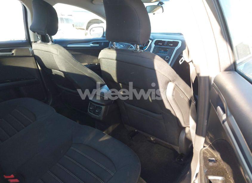 Photo 8 of 2015 Ford Fusion SE (VIN 3FA6P0H70FR260677)