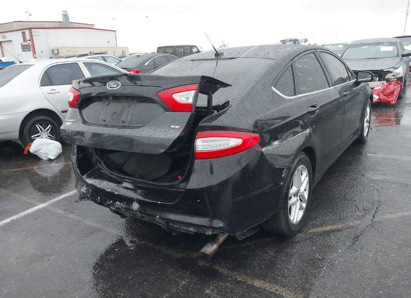 Photo 4 of 2015 Ford Fusion SE (VIN 3FA6P0H70FR295980)