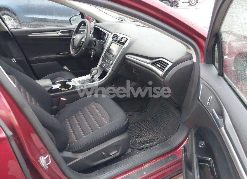 Photo 5 of 2016 Ford Fusion SE (VIN 3FA6P0H70GR100753)