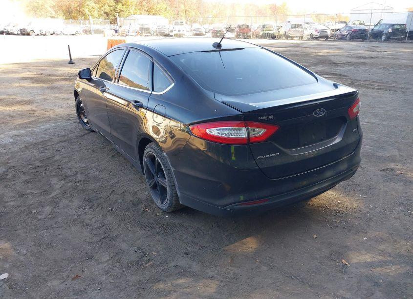 Photo 3 of 2016 Ford Fusion SE (VIN 3FA6P0H70GR100784)