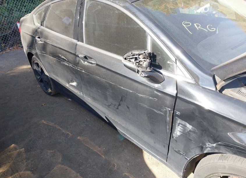 Photo 6 of 2016 Ford Fusion SE (VIN 3FA6P0H70GR100784)