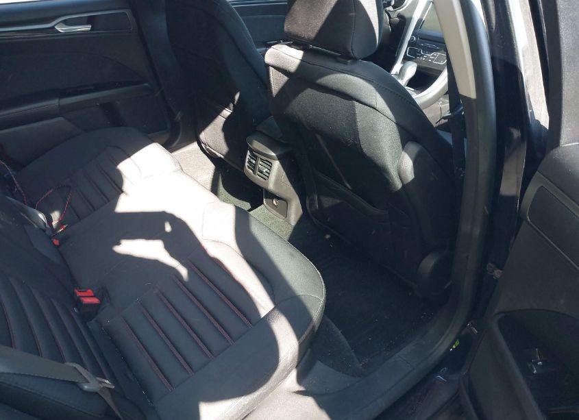 Photo 8 of 2016 Ford Fusion SE (VIN 3FA6P0H70GR100784)