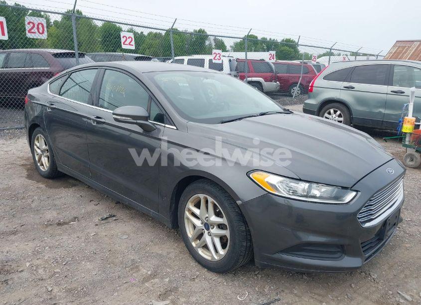 2016 Ford Fusion SE (VIN 3FA6P0H70GR100994) main photo