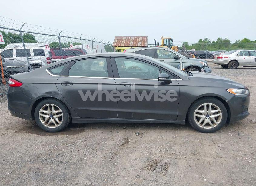 Photo 14 of 2016 Ford Fusion SE (VIN 3FA6P0H70GR100994)