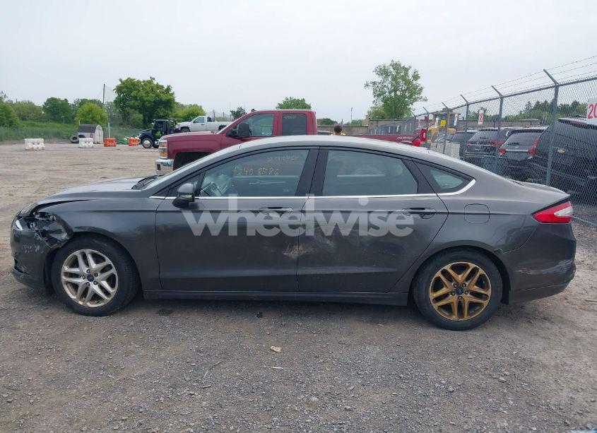 Photo 15 of 2016 Ford Fusion SE (VIN 3FA6P0H70GR100994)