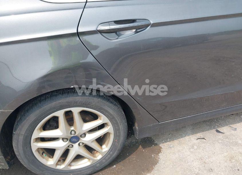 Photo 19 of 2016 Ford Fusion SE (VIN 3FA6P0H70GR100994)