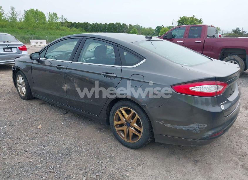 Photo 3 of 2016 Ford Fusion SE (VIN 3FA6P0H70GR100994)