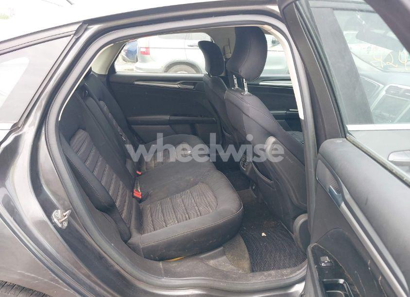 Photo 8 of 2016 Ford Fusion SE (VIN 3FA6P0H70GR100994)