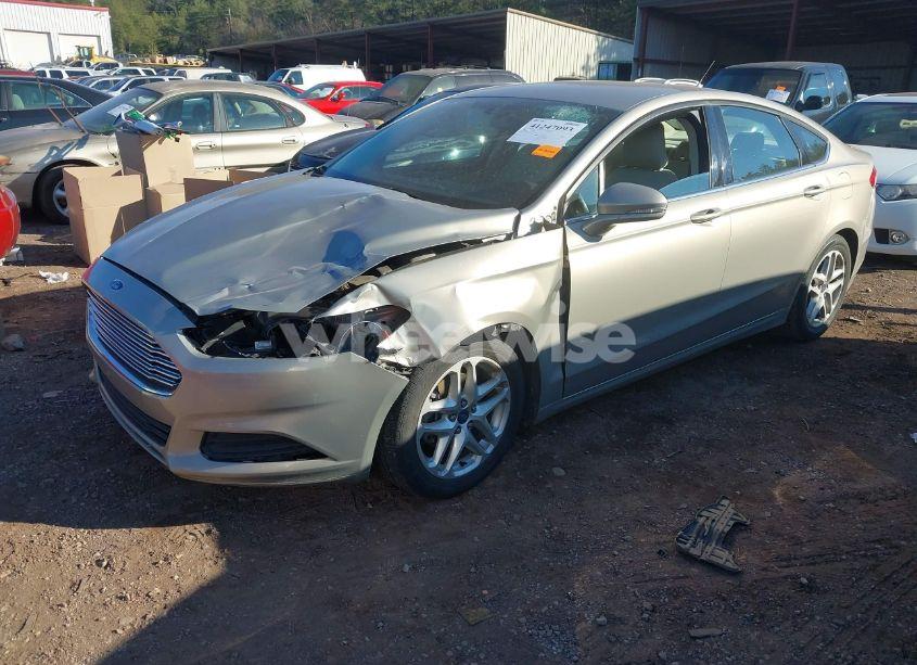 Photo 2 of 2016 Ford Fusion SE (VIN 3FA6P0H70GR139777)