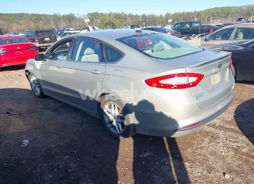 Photo 3 of 2016 Ford Fusion SE (VIN 3FA6P0H70GR139777)