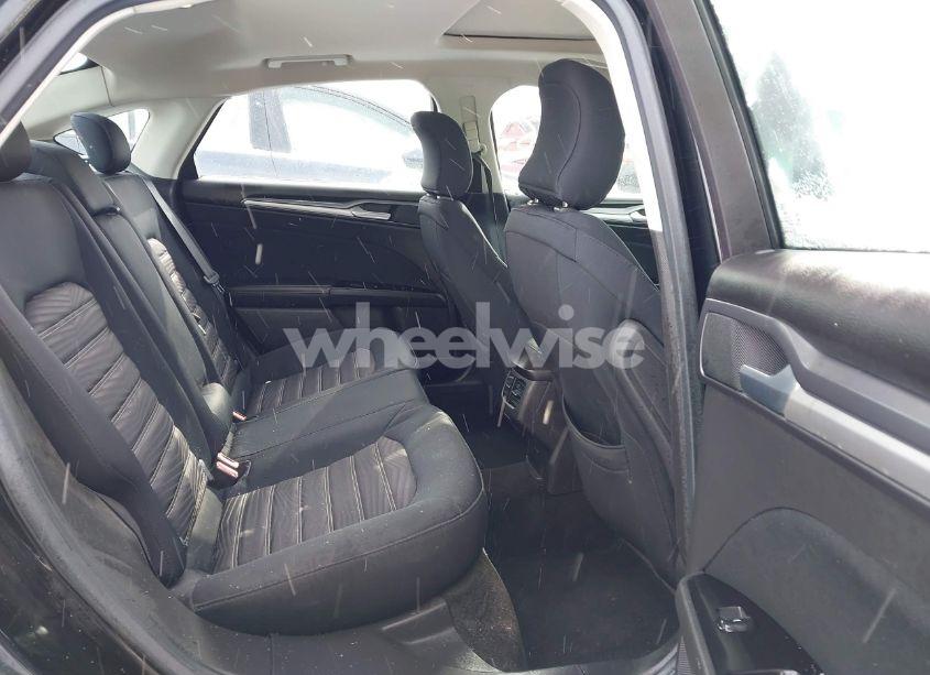 Photo 8 of 2016 Ford Fusion SE (VIN 3FA6P0H70GR140329)