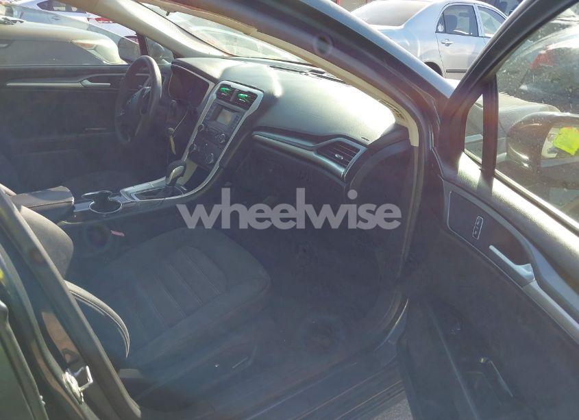 Photo 5 of 2016 Ford Fusion SE (VIN 3FA6P0H70GR179891)