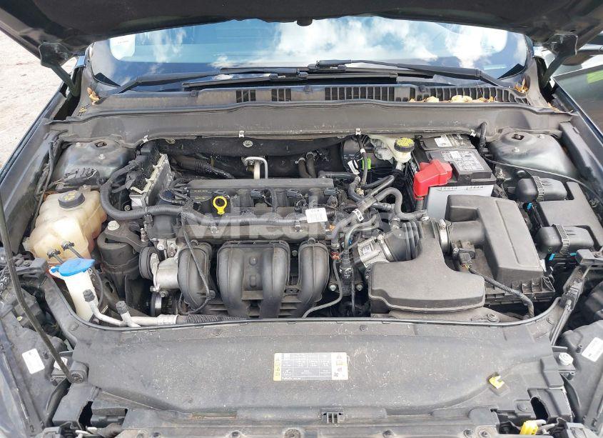 Photo 10 of 2016 Ford Fusion SE (VIN 3FA6P0H70GR183827)