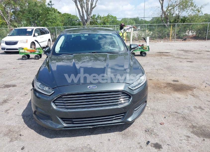 Photo 12 of 2016 Ford Fusion SE (VIN 3FA6P0H70GR183827)