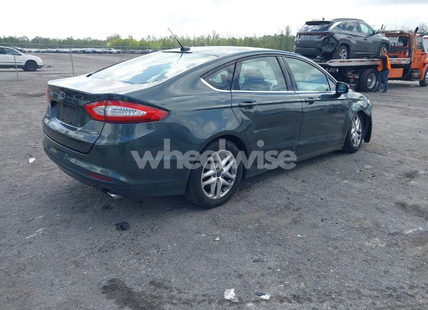 Photo 4 of 2016 Ford Fusion SE (VIN 3FA6P0H70GR183827)