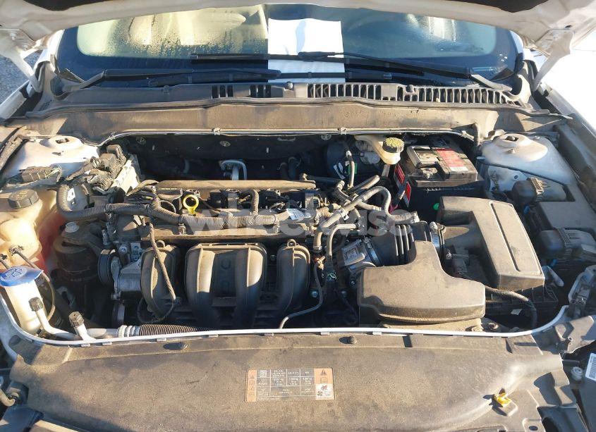 Photo 10 of 2016 Ford Fusion SE (VIN 3FA6P0H70GR201419)