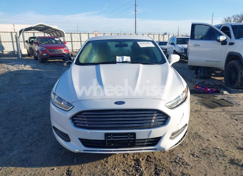 Photo 12 of 2016 Ford Fusion SE (VIN 3FA6P0H70GR201419)