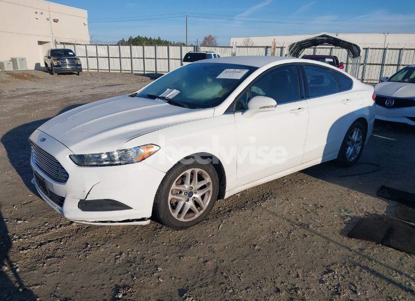Photo 2 of 2016 Ford Fusion SE (VIN 3FA6P0H70GR201419)