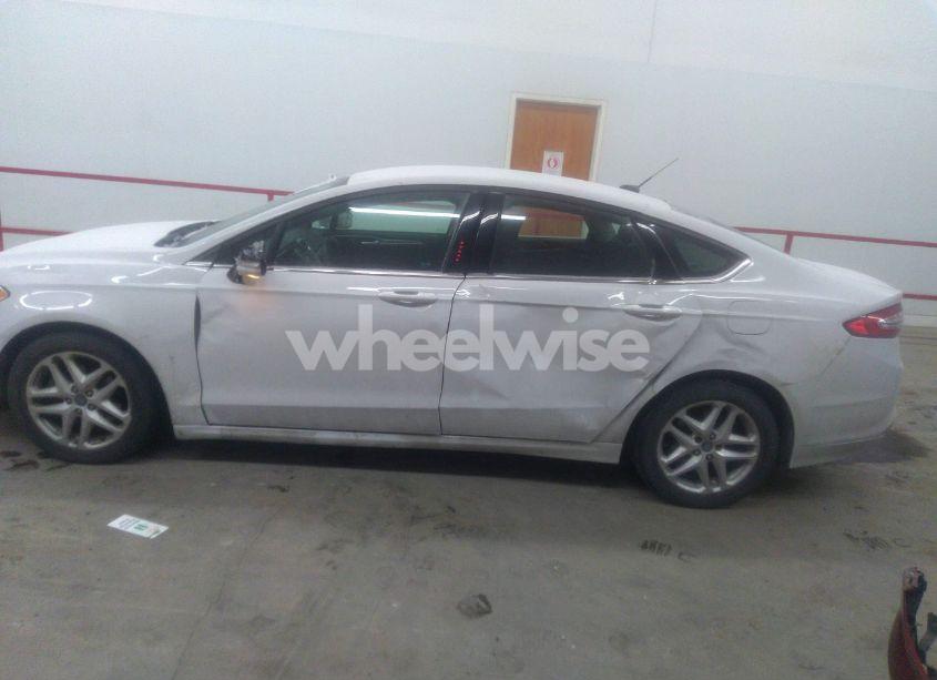 Photo 15 of 2016 Ford Fusion SE (VIN 3FA6P0H70GR208225)