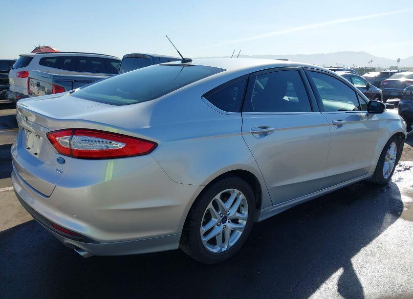 Photo 4 of 2016 Ford Fusion SE (VIN 3FA6P0H70GR216020)