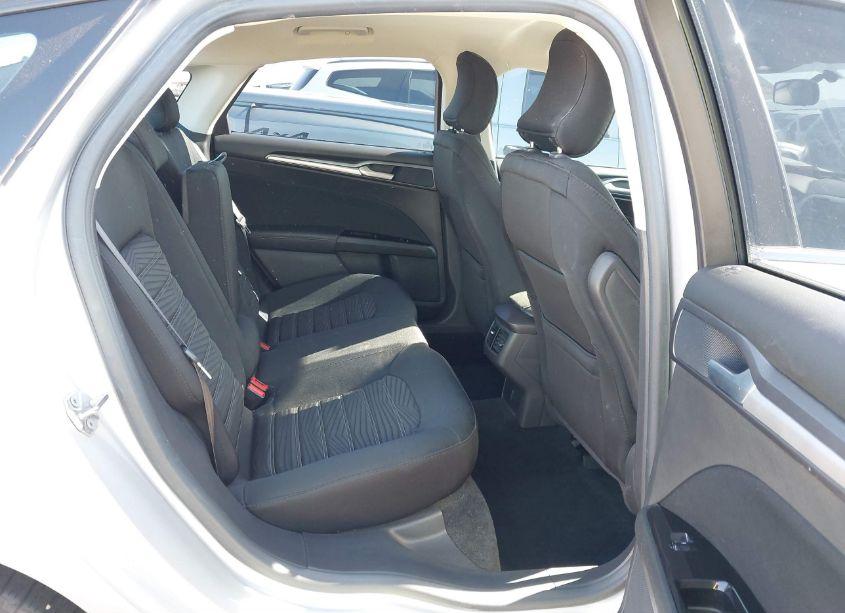 Photo 8 of 2016 Ford Fusion SE (VIN 3FA6P0H70GR216020)