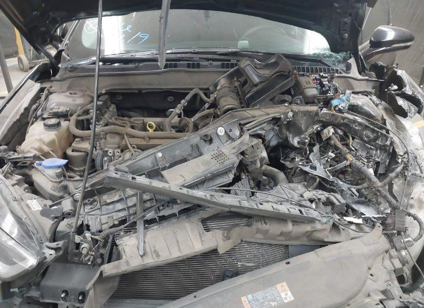 Photo 10 of 2016 Ford Fusion SE (VIN 3FA6P0H70GR239667)