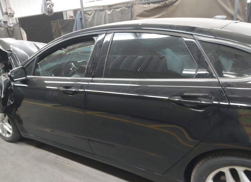 Photo 14 of 2016 Ford Fusion SE (VIN 3FA6P0H70GR239667)