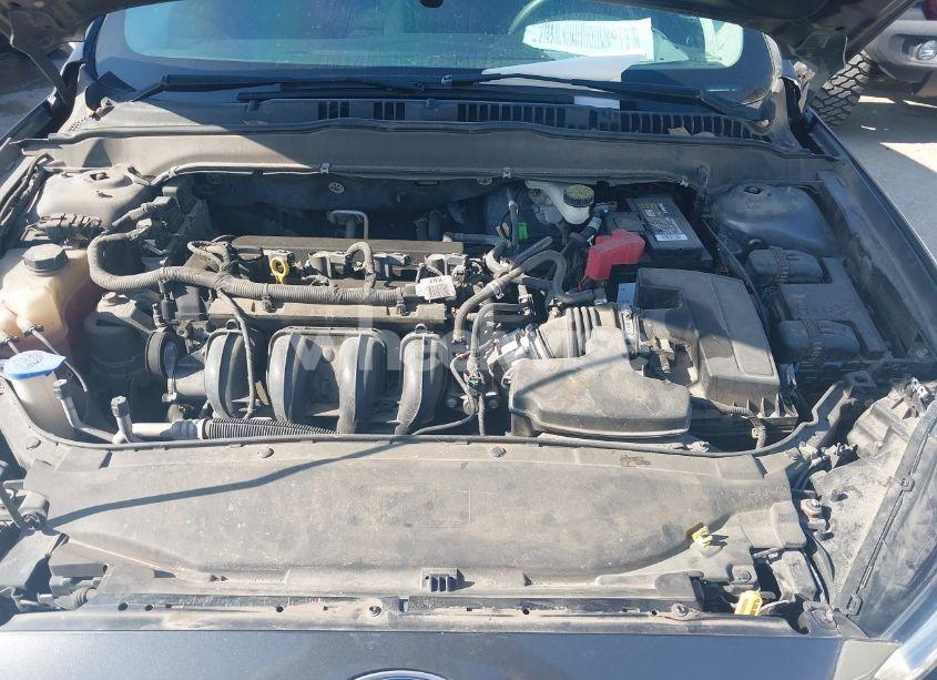 Photo 10 of 2016 Ford Fusion SE (VIN 3FA6P0H70GR251396)