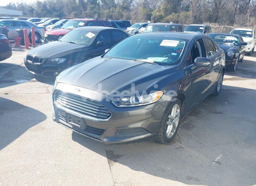 Photo 2 of 2016 Ford Fusion SE (VIN 3FA6P0H70GR251396)