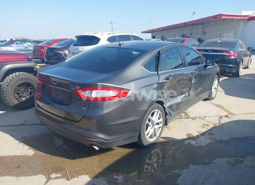 Photo 4 of 2016 Ford Fusion SE (VIN 3FA6P0H70GR251396)