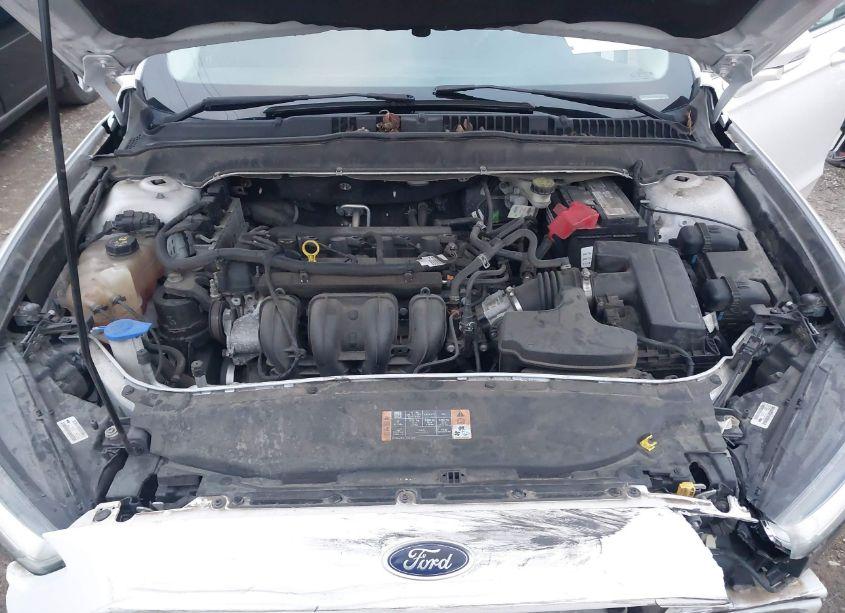 Photo 10 of 2016 Ford Fusion SE (VIN 3FA6P0H70GR256985)