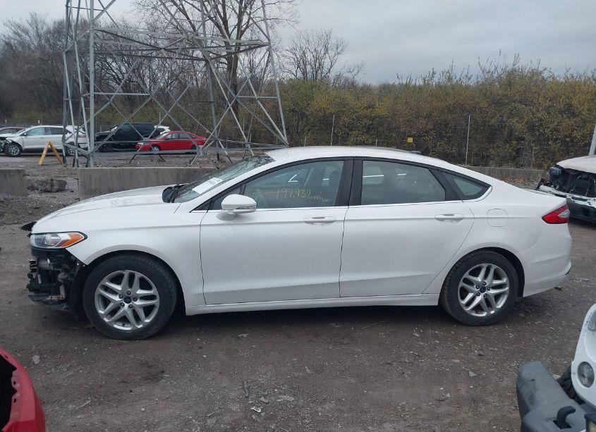 Photo 14 of 2016 Ford Fusion SE (VIN 3FA6P0H70GR256985)