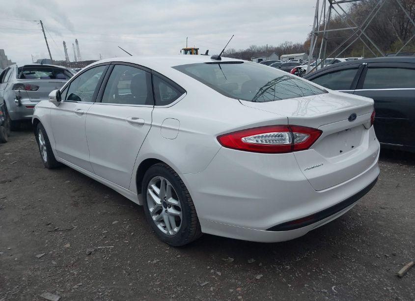 Photo 3 of 2016 Ford Fusion SE (VIN 3FA6P0H70GR256985)