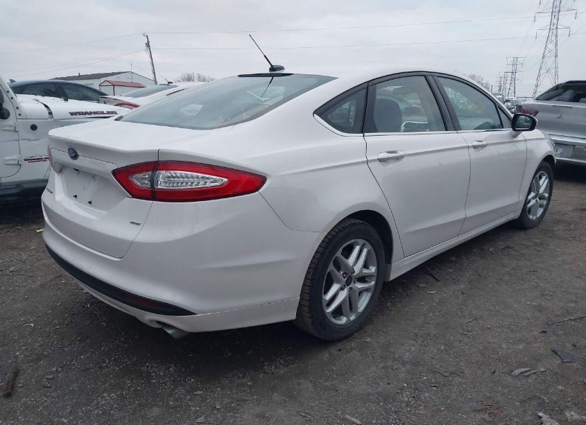 Photo 4 of 2016 Ford Fusion SE (VIN 3FA6P0H70GR256985)