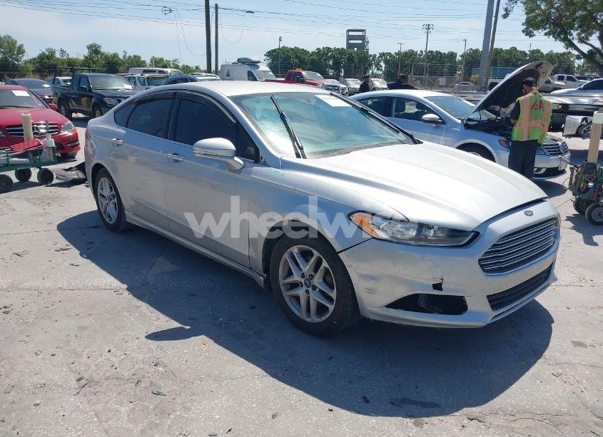 2016 Ford Fusion SE (VIN 3FA6P0H70GR275181) main photo