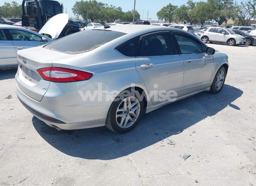 Photo 4 of 2016 Ford Fusion SE (VIN 3FA6P0H70GR275181)